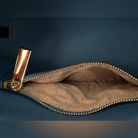 Michael Kors Greenwich Grab Bag, Navy Blue - Picture 10 of 10